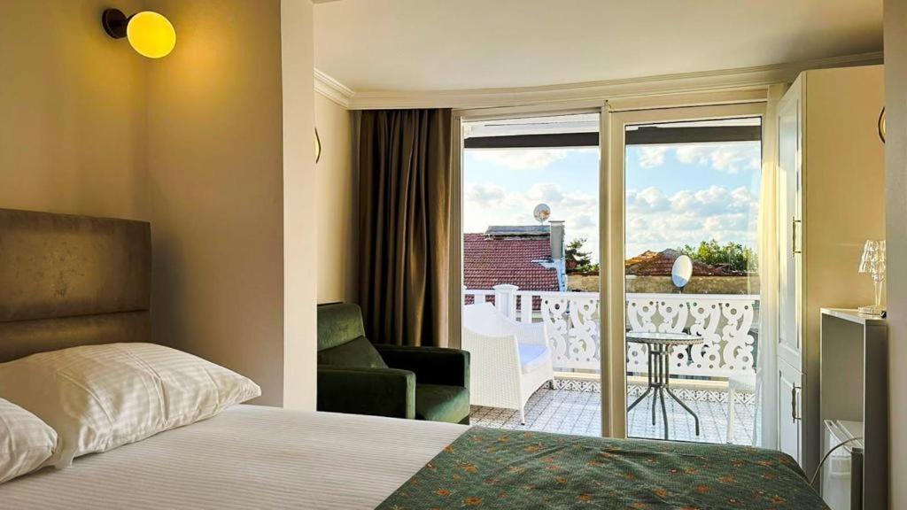 אדאלר Hi Hotel Ivy Bueyuekada מראה חיצוני תמונה