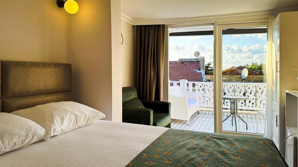אדאלר Hi Hotel Ivy Bueyuekada מראה חיצוני תמונה
