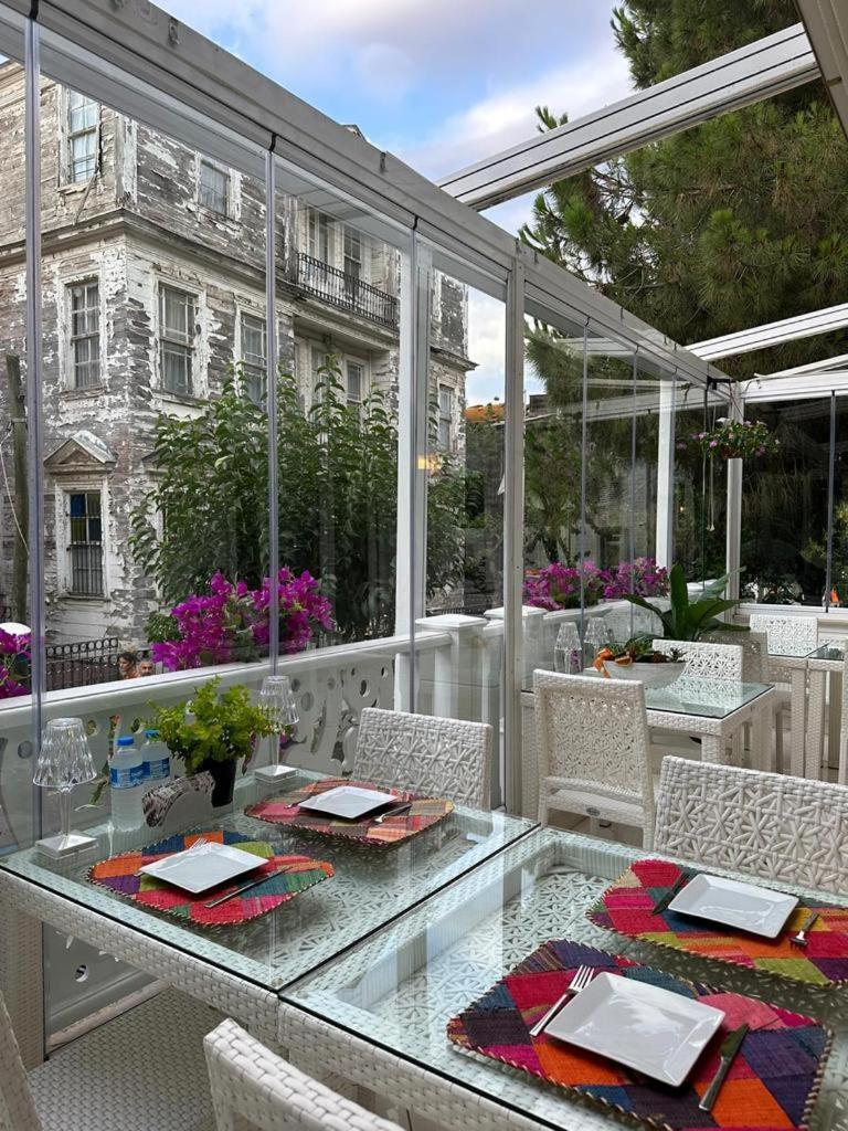 אדאלר Hi Hotel Ivy Bueyuekada מראה חיצוני תמונה