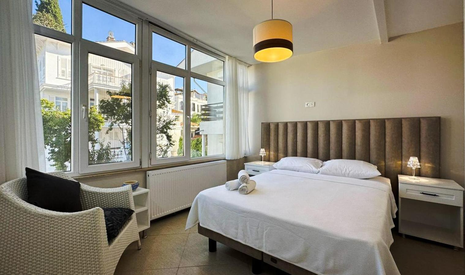 אדאלר Hi Hotel Ivy Bueyuekada מראה חיצוני תמונה